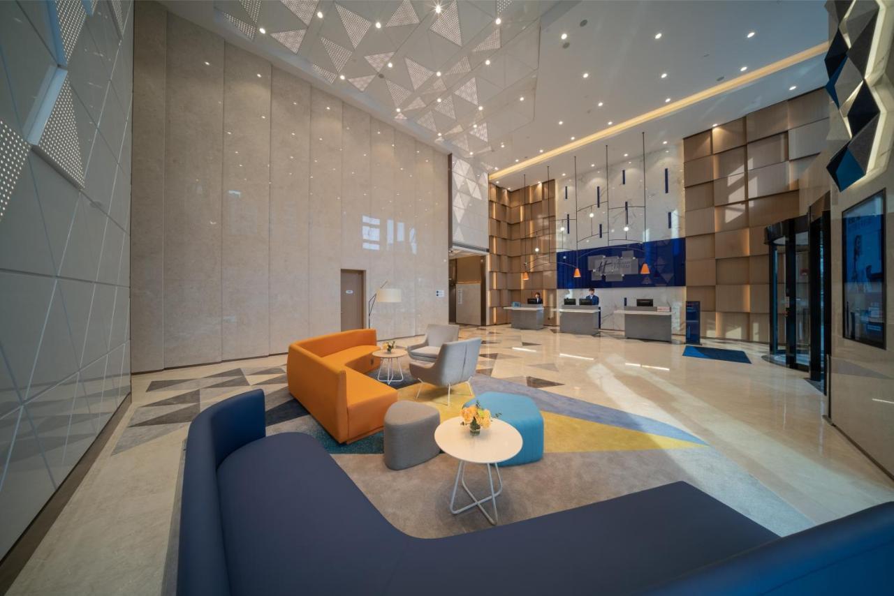 Holiday Inn Express Shanghai Huijin By Ihg Экстерьер фото