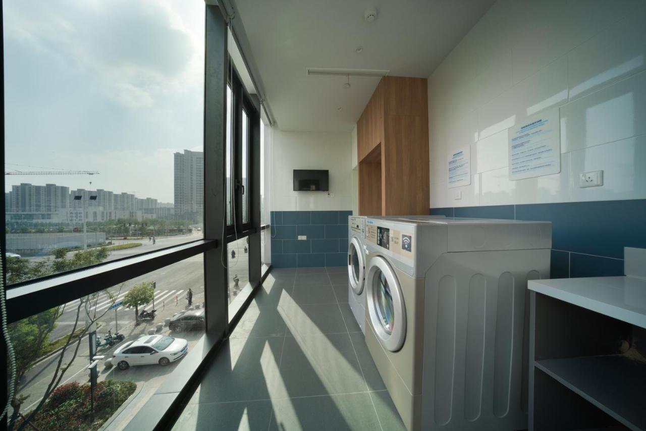 Holiday Inn Express Shanghai Huijin By Ihg Экстерьер фото