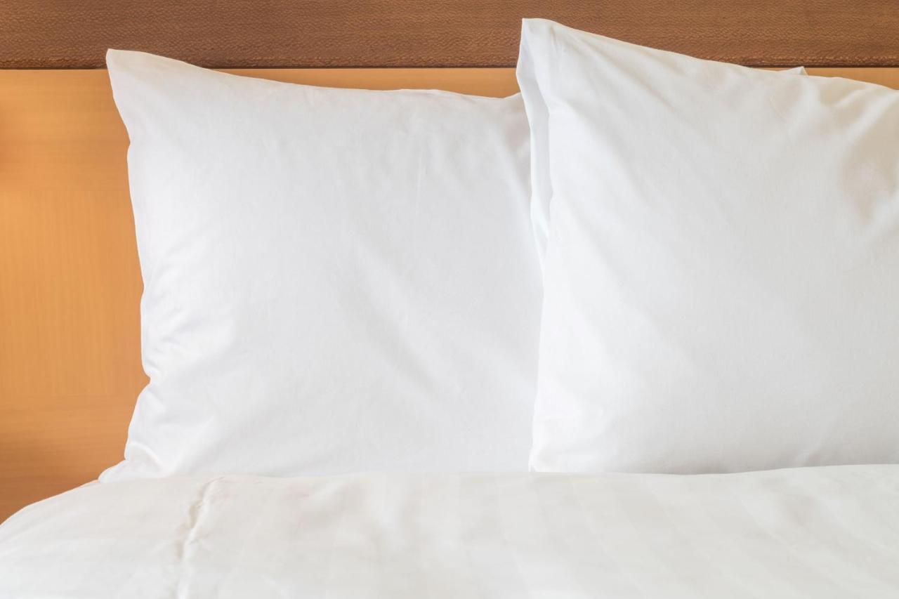 Holiday Inn Express Shanghai Huijin By Ihg Экстерьер фото