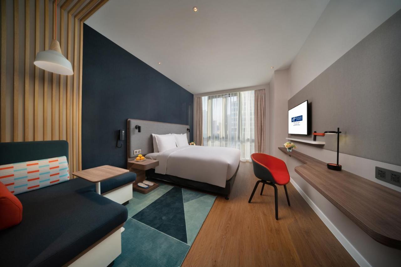 Holiday Inn Express Shanghai Huijin By Ihg Экстерьер фото