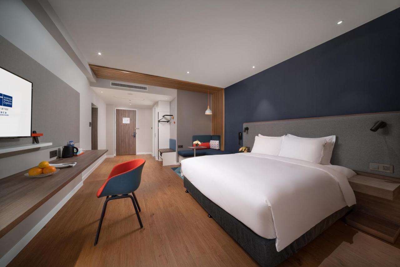Holiday Inn Express Shanghai Huijin By Ihg Экстерьер фото